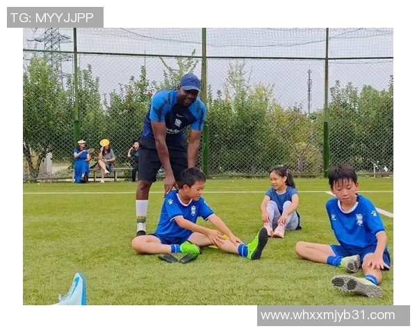 儿童同款足球明星鞋子让孩子们也能体验球场风采与明星魅力